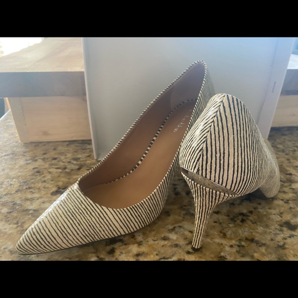Calvin Klein shoes - Picture 2 of 6